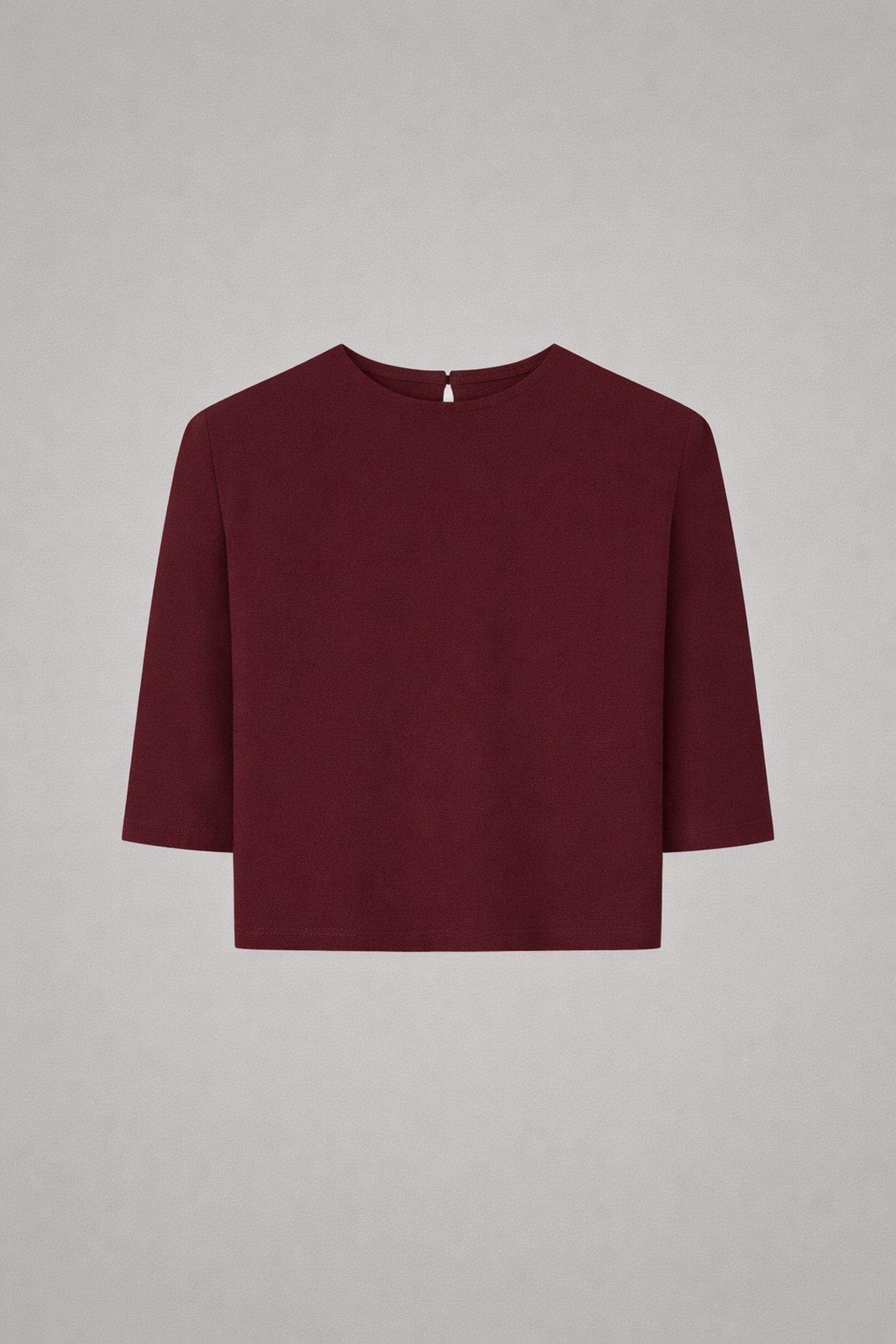 Short burgundy boxy T-shirt with shoulder pads. - Image 4
