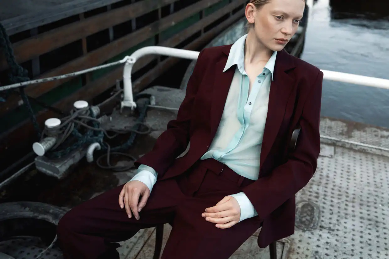 Burgundy tailored wool blazer by FUSSÉT - Image 9