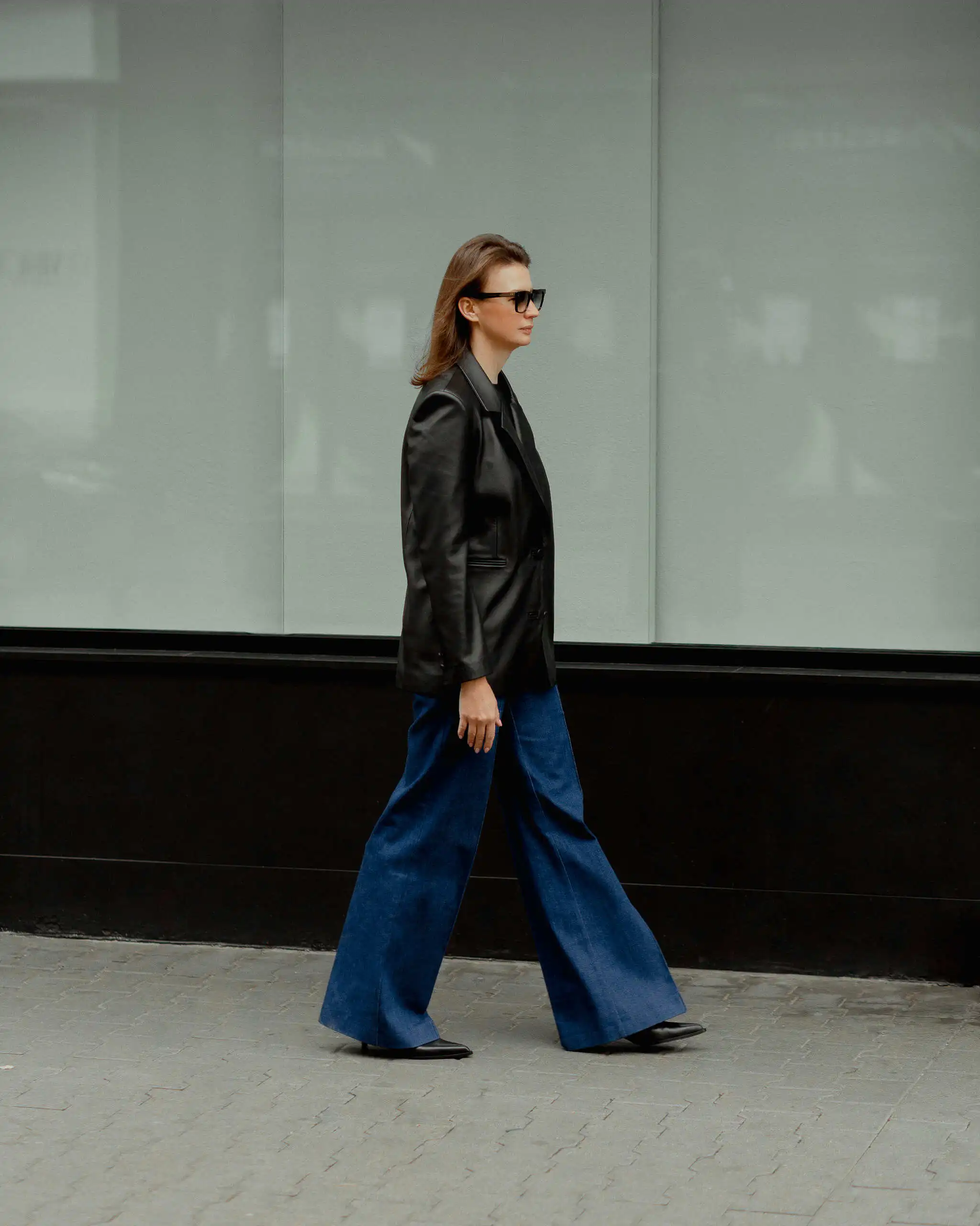 Jeansy damskie z rozszerzanymi nogawkami VICTORIA pants - obrazek 5