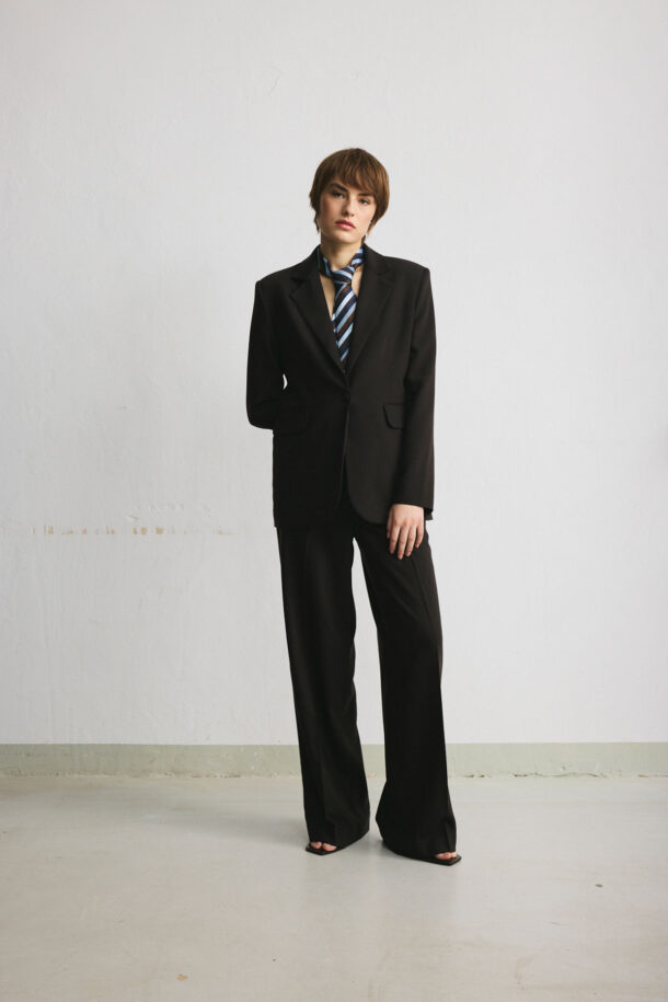 VICTORIA relaxed wool trousers with a straight leg in dark chocolate brown