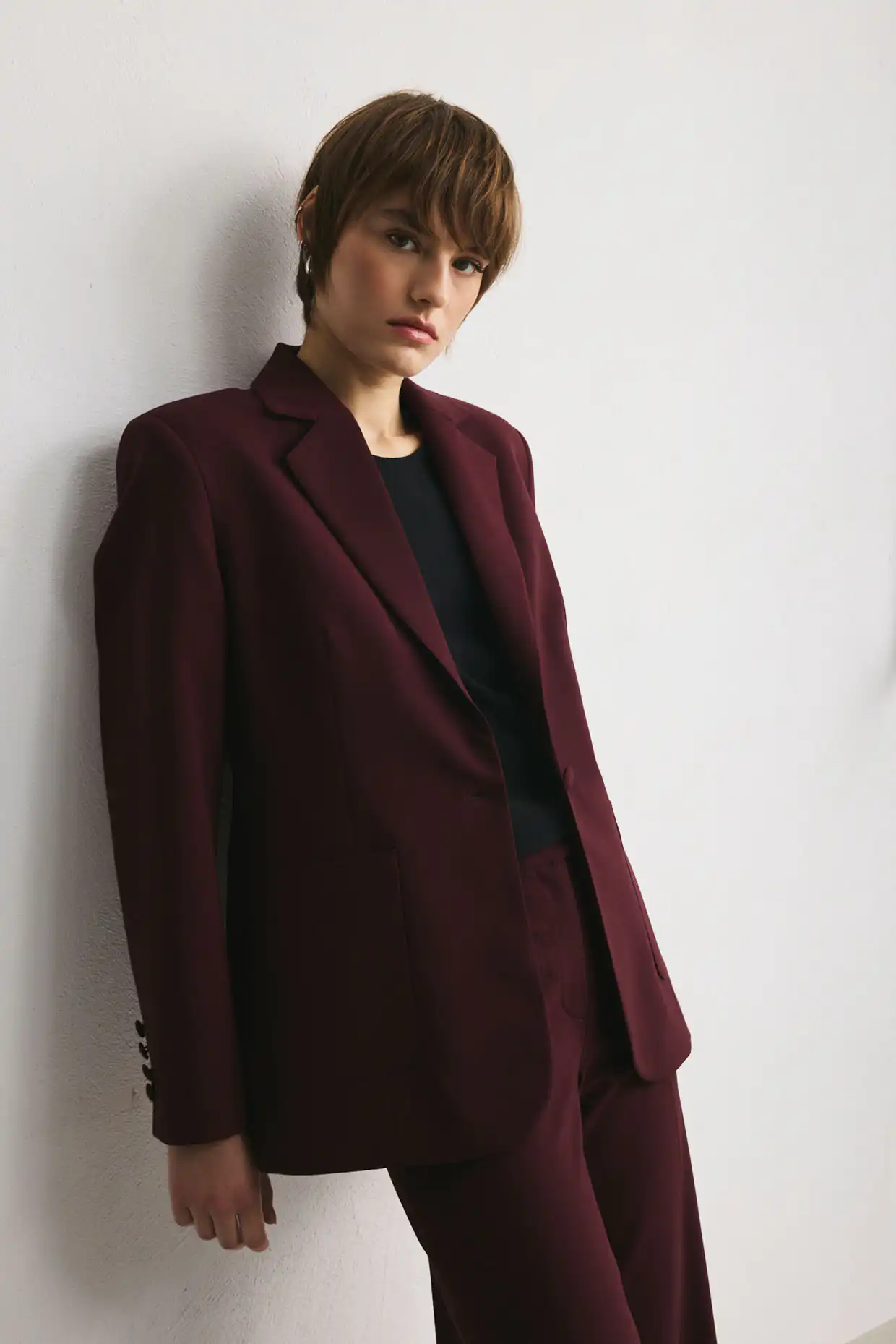 Burgundy tailored wool blazer by FUSSÉT - Image 5