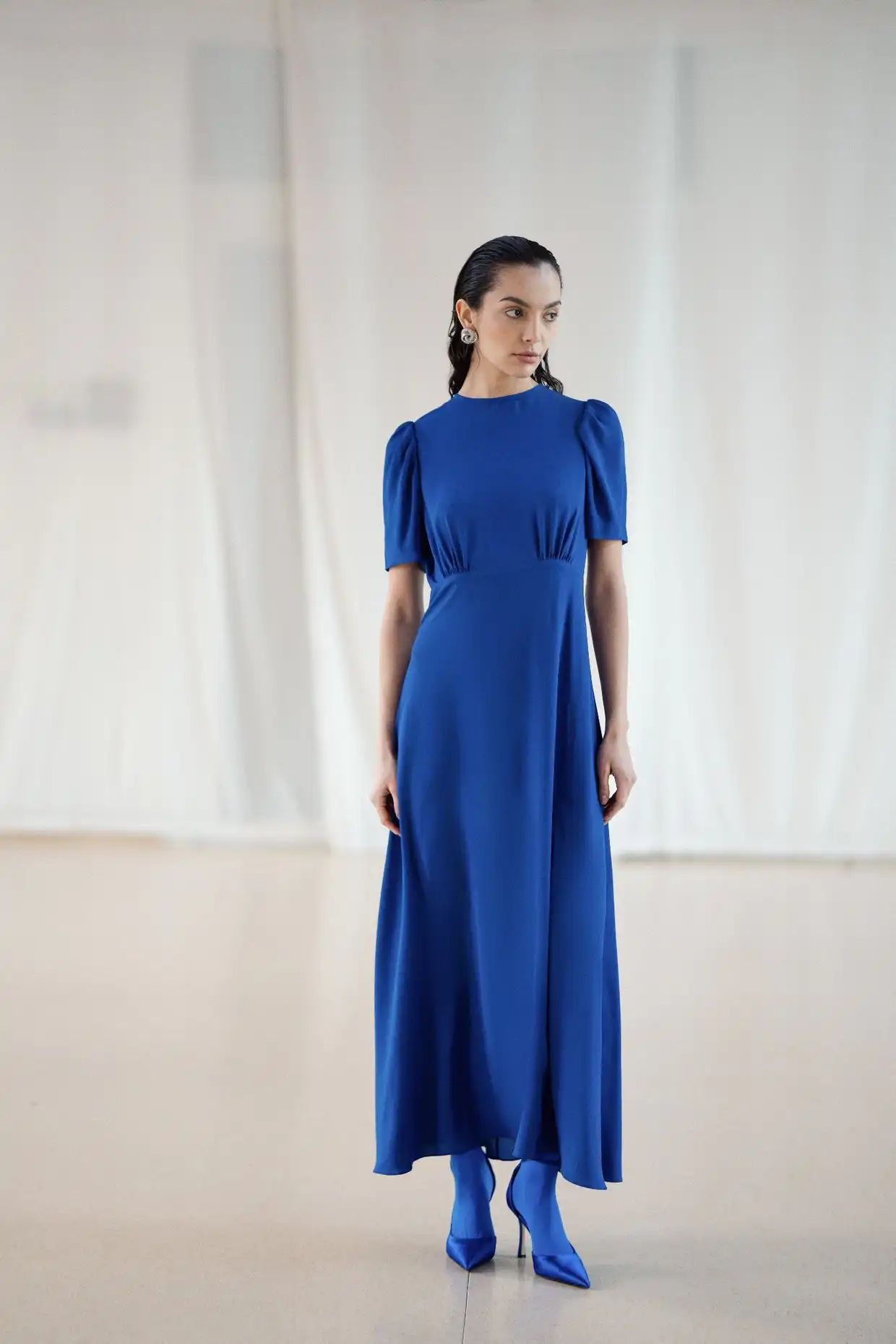 CARLA long dress with puff sleeves in indigo