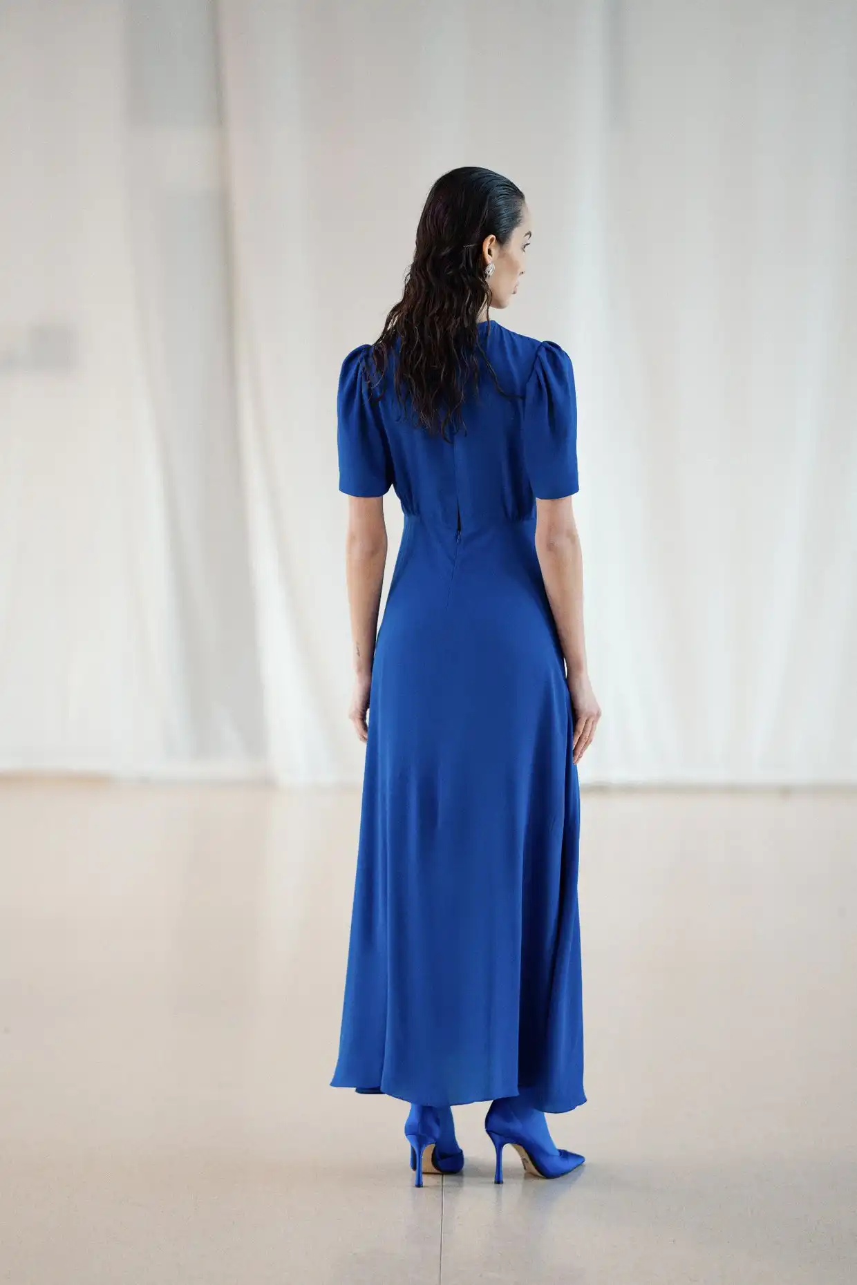 CARLA long dress with puff sleeves in indigo - Image 3