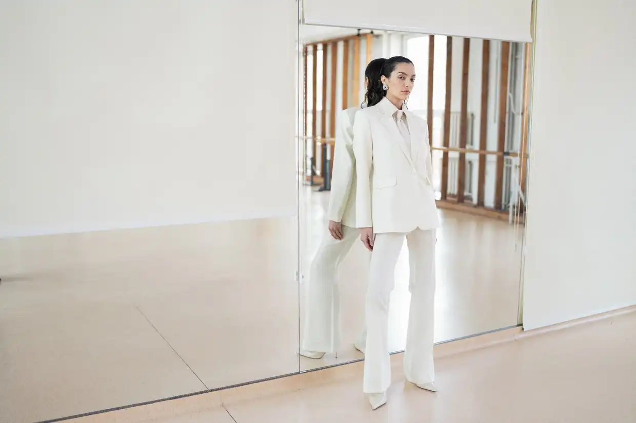 Cream tailored wool Fussetka blazer - Image 4