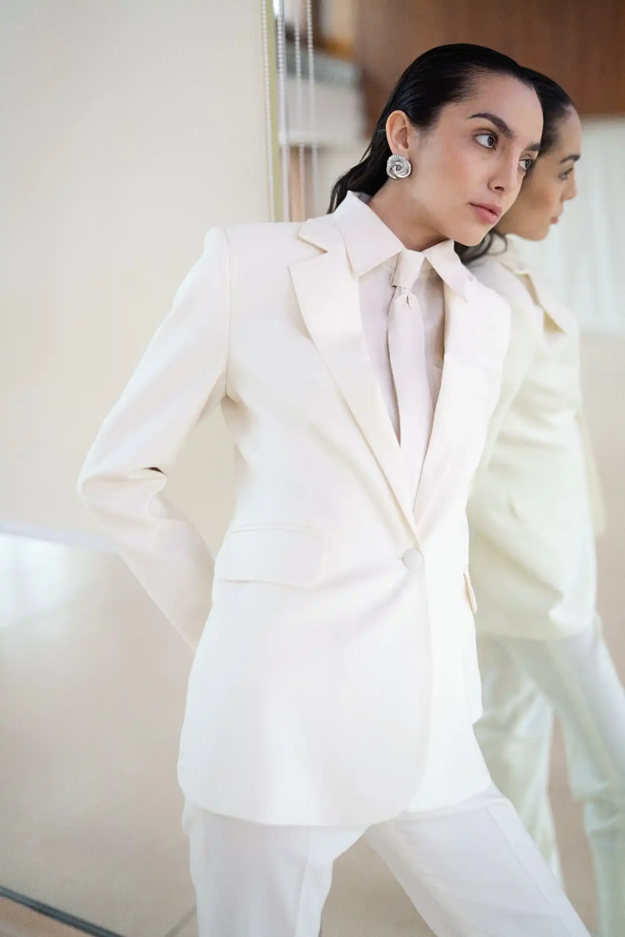 Cream tailored wool Fussetka blazer